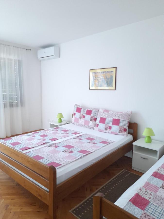 Apartment Gotovina Biograd Na Moru Bagian luar foto