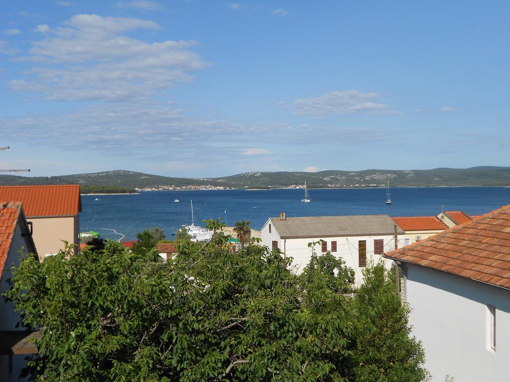 Apartment Gotovina Biograd Na Moru Bagian luar foto