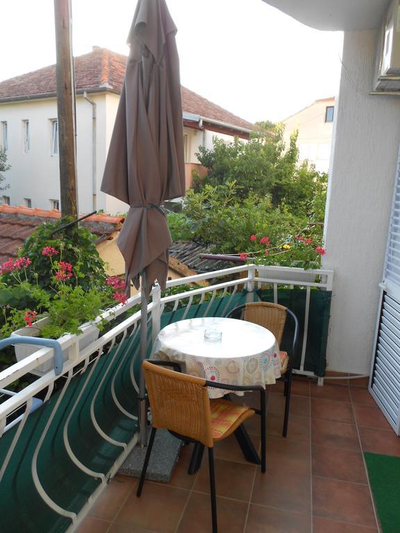 Apartment Gotovina Biograd Na Moru Bagian luar foto