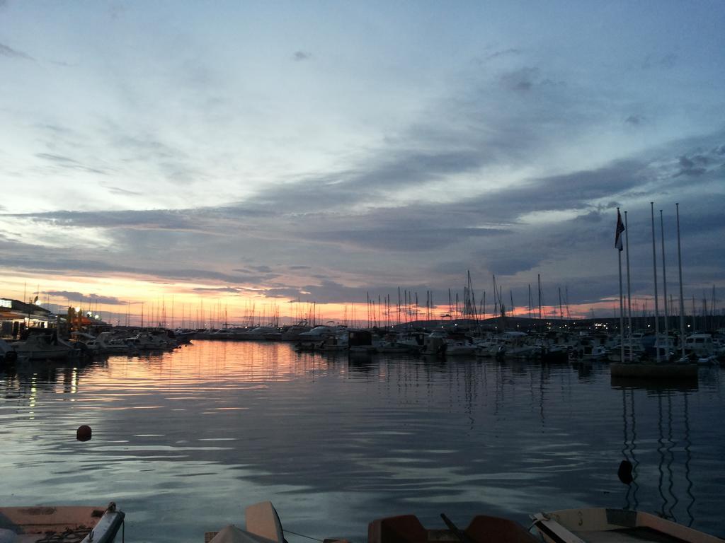 Apartment Gotovina Biograd Na Moru Bagian luar foto