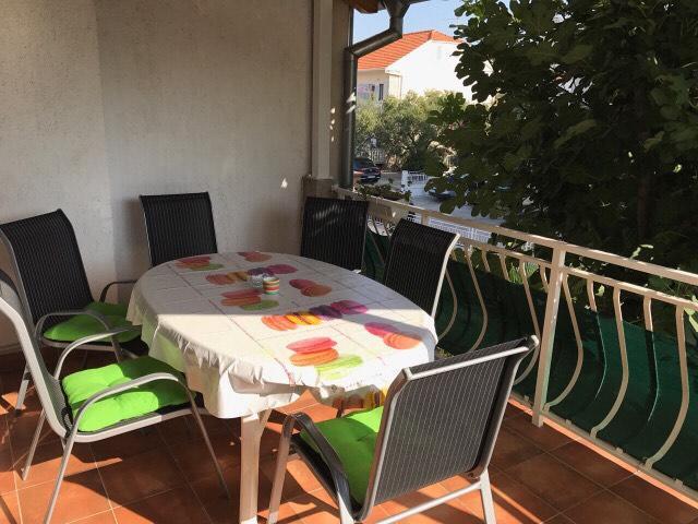 Apartment Gotovina Biograd Na Moru Bagian luar foto