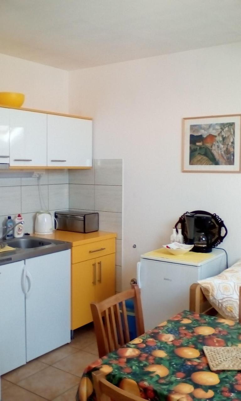 Apartment Gotovina Biograd Na Moru Bagian luar foto