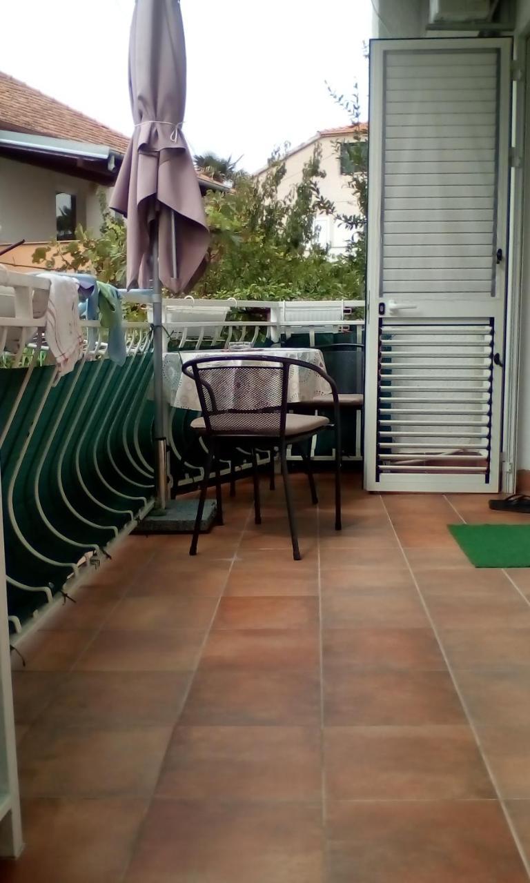 Apartment Gotovina Biograd Na Moru Bagian luar foto